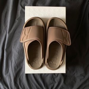 KHAITE The Rockaway Slides